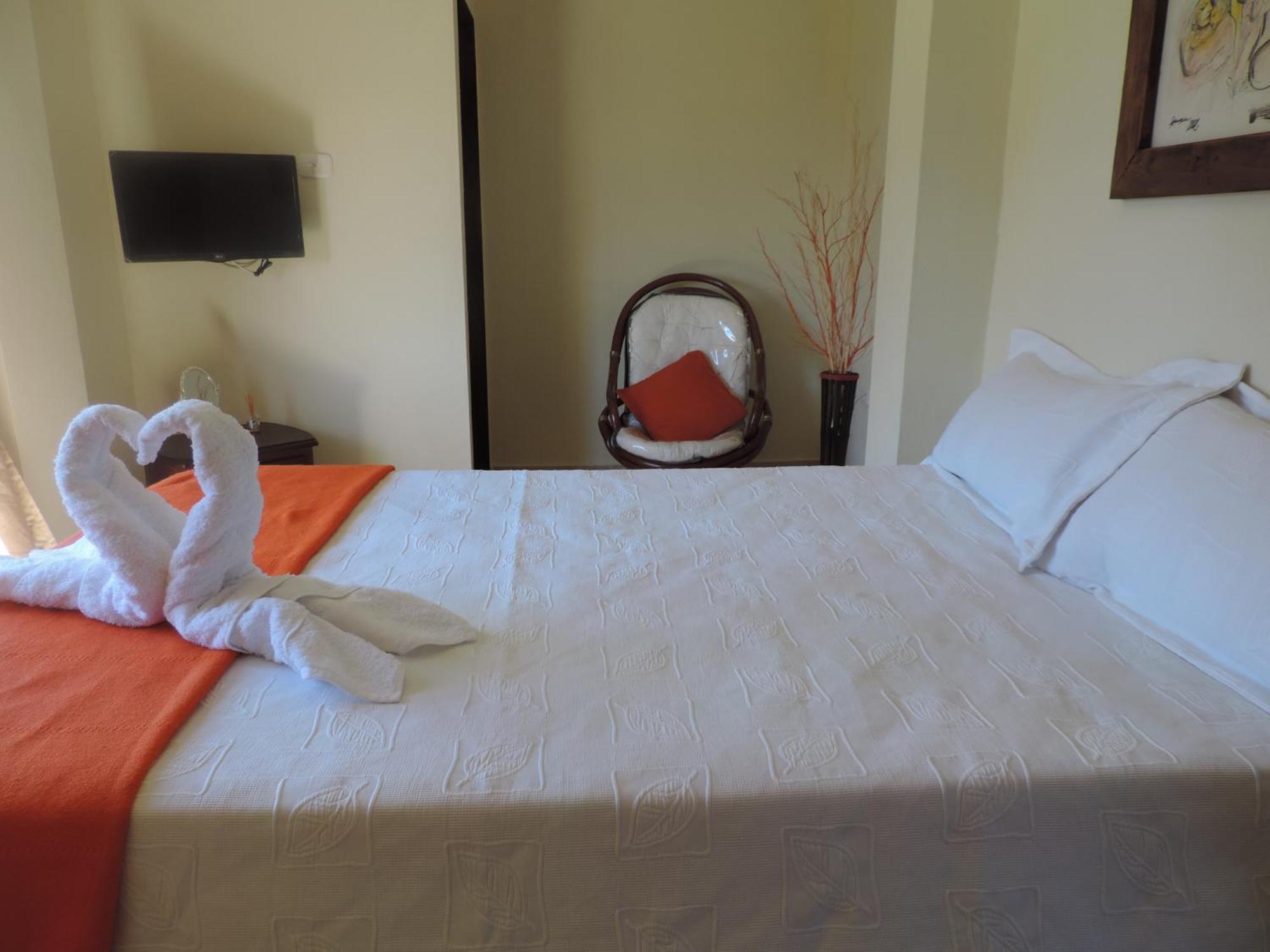 Oak Tree House Guest House กัวตาเป ภายนอก รูปภาพ
