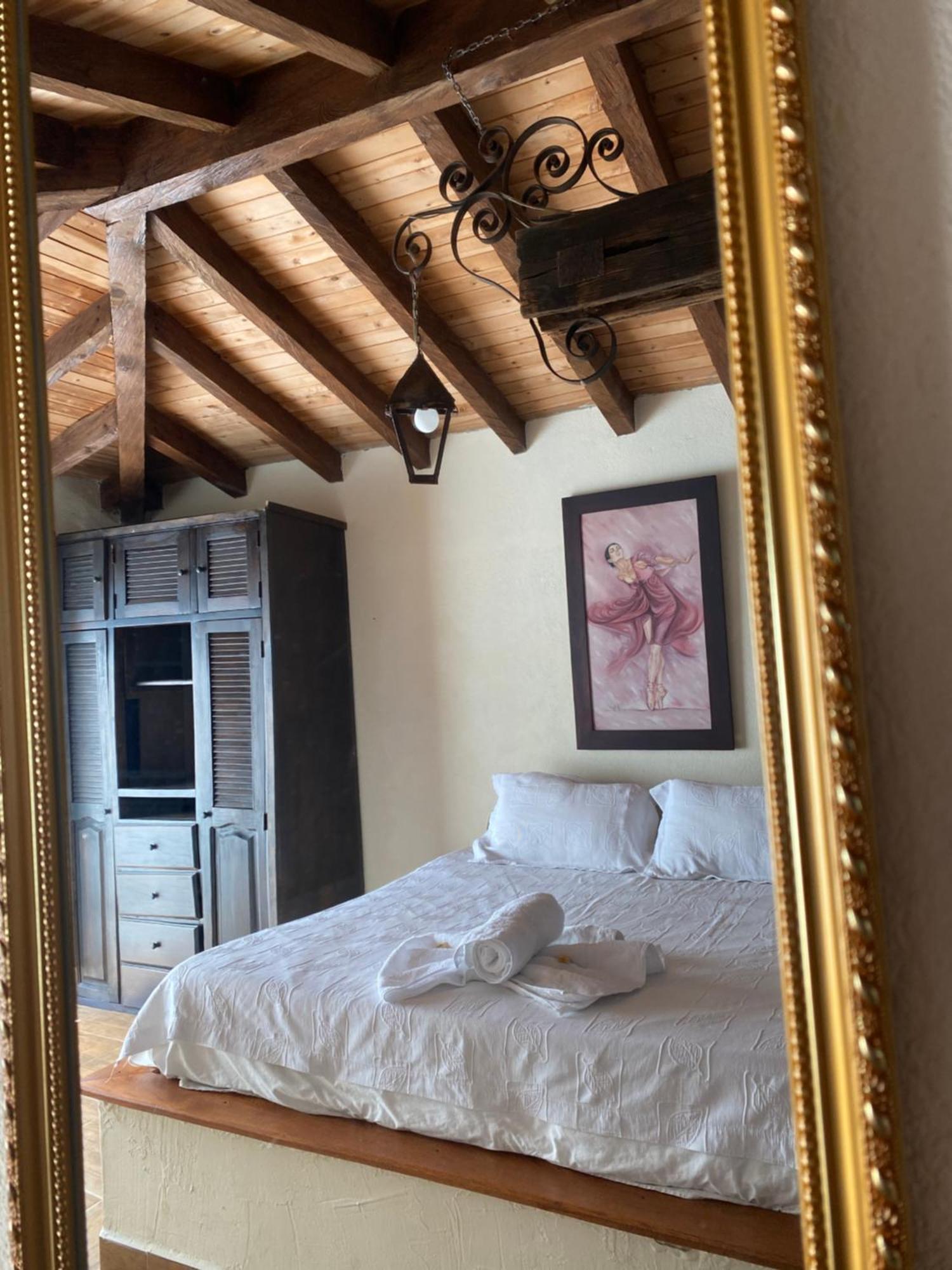 Oak Tree House Guest House กัวตาเป ภายนอก รูปภาพ