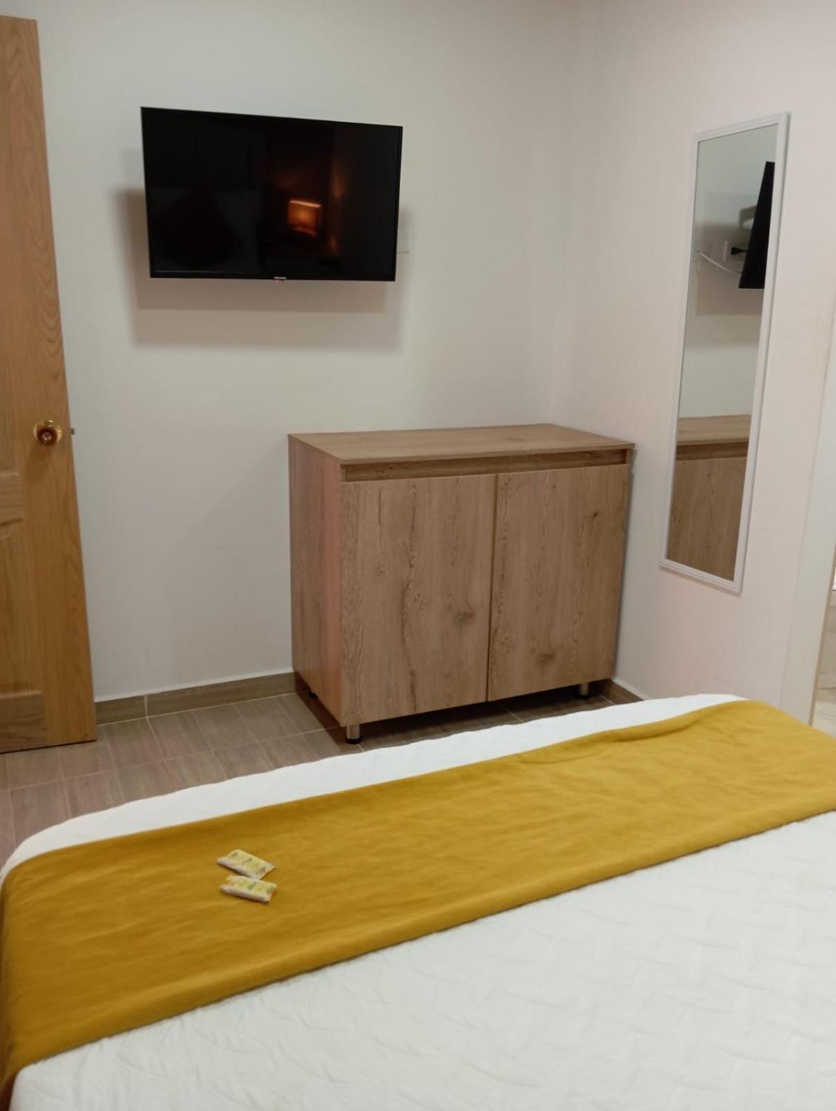 Oak Tree House Guest House กัวตาเป ภายนอก รูปภาพ